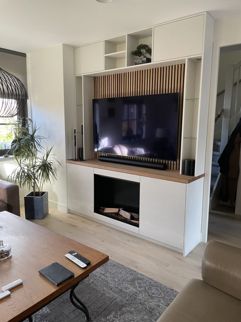TV (35)