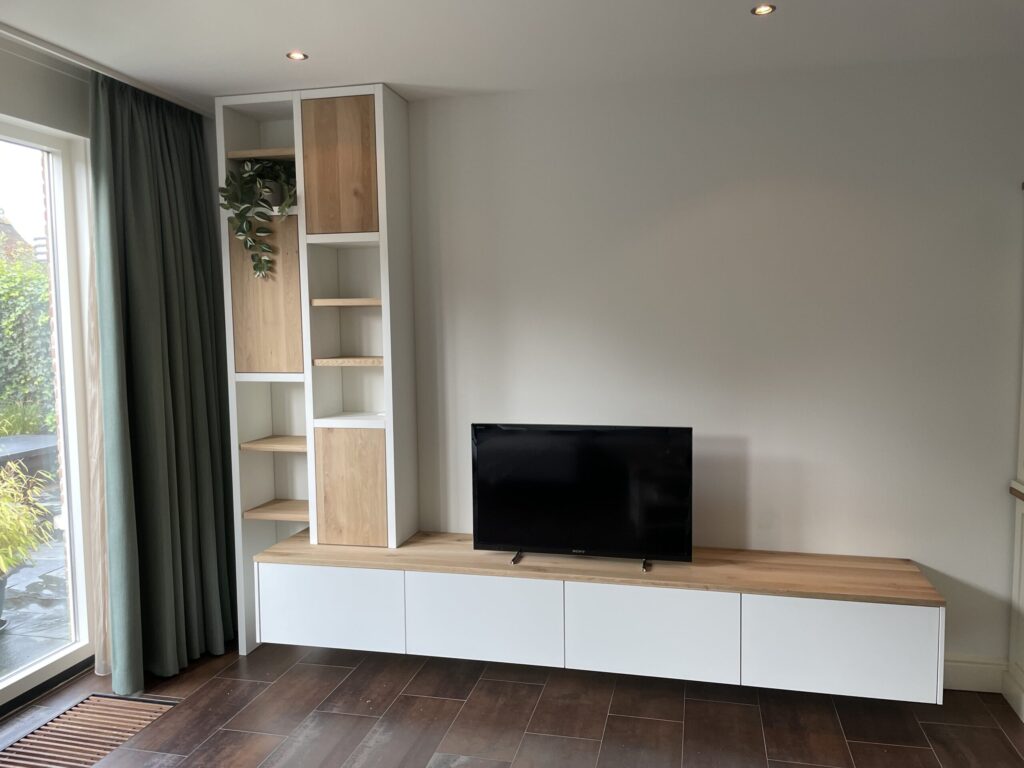 TV (59)